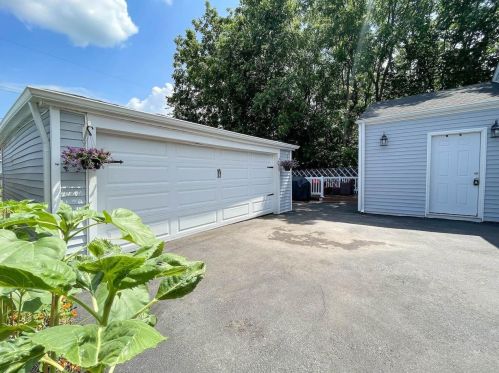 6831 Missouri Ave, Hammond IN  46323-1836 exterior