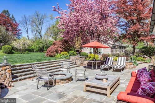 1075 Great Rd, Princeton NJ  08540-1246 exterior