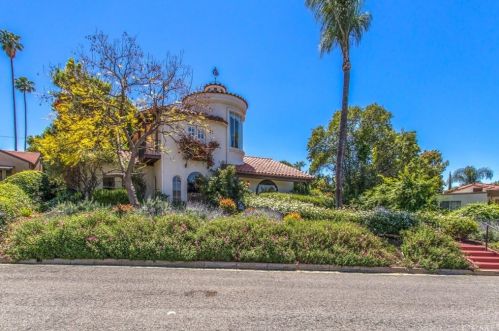 240 Grand View Dr, Redlands, CA 92373-6842