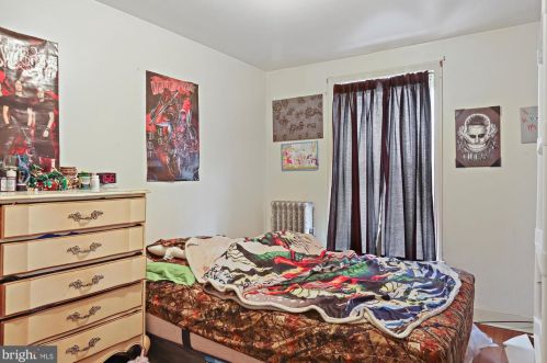 216 Carlisle St, Hanover PA 17331-2448 exterior