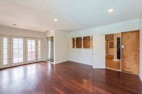 2130 Spinnaker St, Anaheim CA  92802-4930 exterior