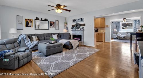 205 Walnut Dr, Lacey Township, NJ 08734-2442
