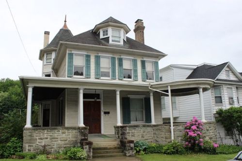 109 Broad St, Pittston PA  18640-2503 exterior