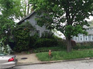 8608 Lake Ave, Cleveland, OH 44102-1218