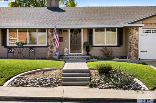 1235 Lomitas Ave, Livermore, CA 94550-6439