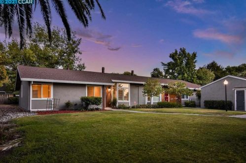2146 Smith Ln, Concord, CA 94518-3517