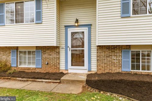 12795 Bradwell Rd, Herndon, VA 20171-2452