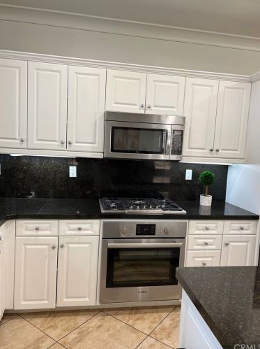 237 Mantle, Irvine CA  92618-1514 exterior