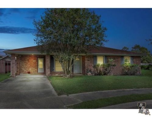2205 Laban Cir, Houma, LA 70363-7075