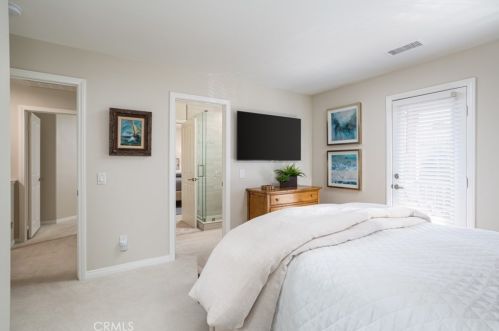 57 Arborside, Irvine CA  92603-0111 exterior