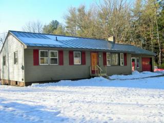 97 Plain Rd, Hinsdale, NH 03451-2122