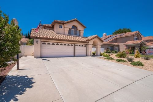 8923 Buckbush Ln, Riverside, CA 92508-3117