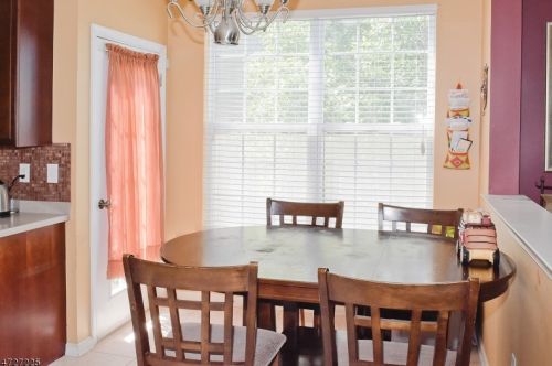 31 Winding Hill Dr, Hackettstown NJ  07840-5675 exterior