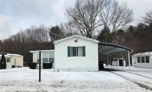 4 Cantaberry Ln, Coventry, RI 02816-6902