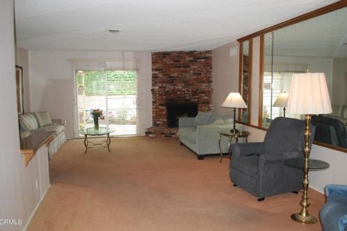 5042 Carolyn Way, Glendale CA  91214-1061 exterior