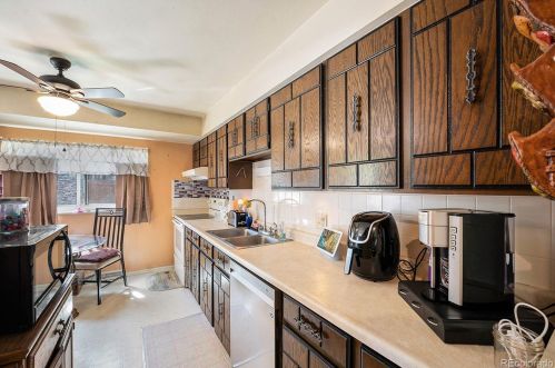 14804 Security Way, Aurora CO 80011-6961 exterior