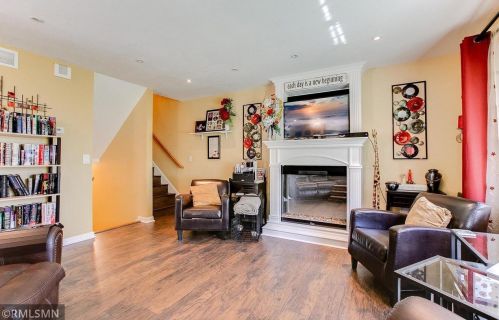 3422 Highlander Dr, Saint Paul MN  55122-1310 exterior