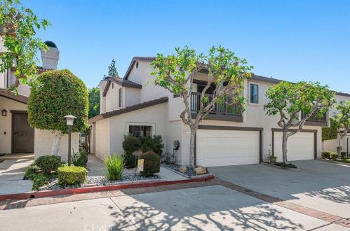 2245 Badillo St, Covina, CA 91724-2343