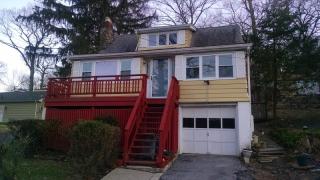 4 Central Ave, Hopatcong, NJ 07843-1802