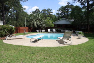 1726 Dawson Rd, Albany, GA 31707-3355