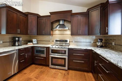 2998 Sunnywood Ave, Woodland Park CO  80863-9423 exterior