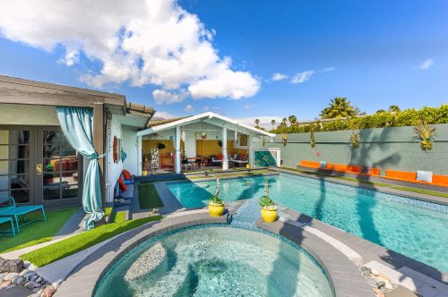 2306 Acacia Rd, Palm Springs, CA 92262-3612