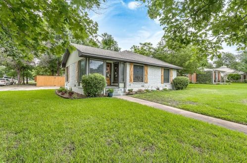 6452 Drury Ln, Fort Worth TX  76116-4420 exterior