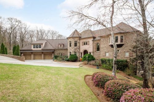 104 Forest Pl, Forsyth, GA 31029-5517
