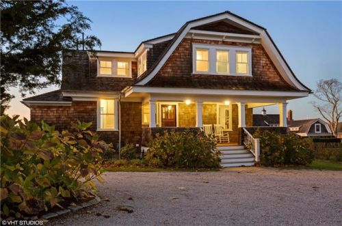 39 Avondale Rd, Westerly, RI 02891-5003