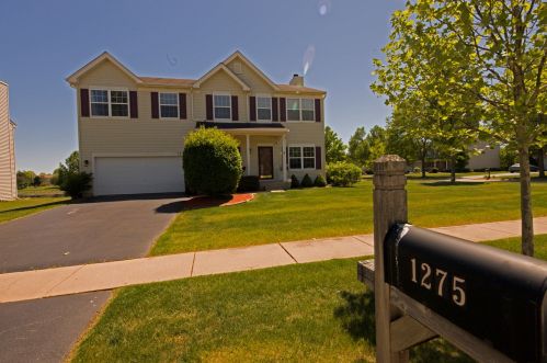 1275 High Plaine Dr, Bull Valley, IL 60014-1613