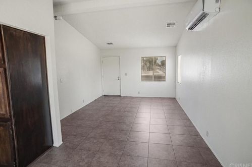 2346 Pecos Ct, Lancaster, CA 93535-5614