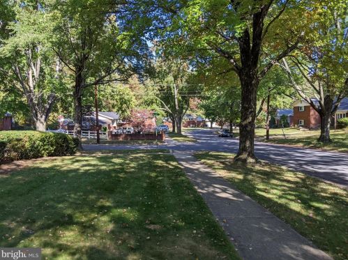 1801 Ladd St, Silver Spring MD  20902-3524 exterior