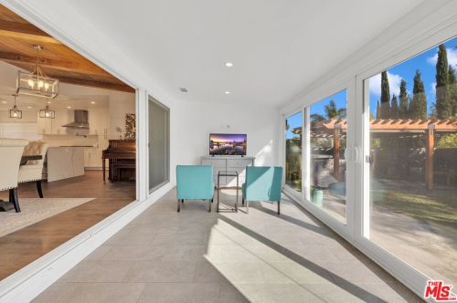 6222 Altura Ave, Glendale CA  91214-2325 exterior