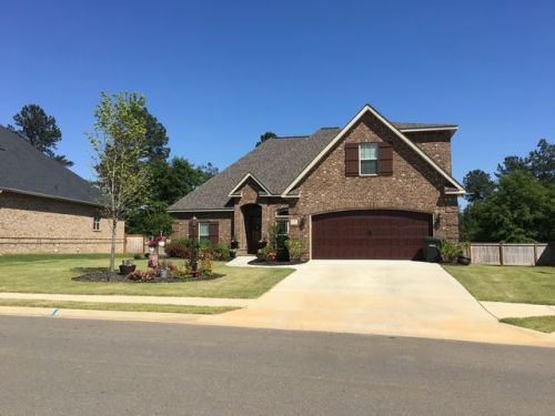 235 Lydia Dr, Bonaire, GA 31005-3691