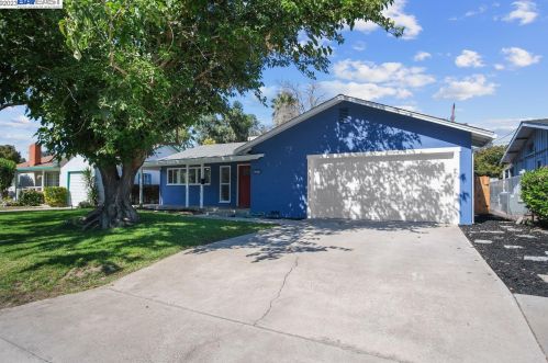 2417 Bellamy St, Modesto CA  95354-3117 exterior