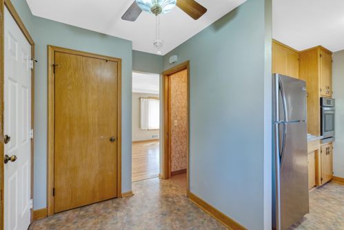 743 Iowa Ave, Saint Paul MN  55106-1017 exterior
