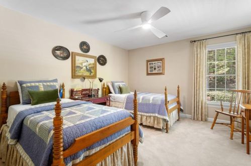 1805 Brandon Hall Dr, Atlanta GA  30350-3708 exterior