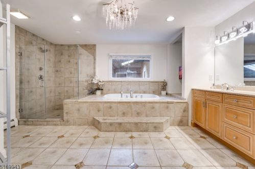 77 Pleasant Hill Rd, Dover NJ  07869-3568 exterior