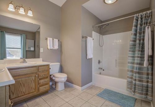 39 Autumn Dr, Miami OH 45056-8757 exterior