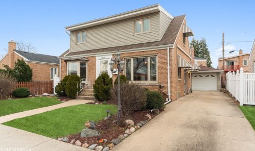 5801 Oriole Ave, Chicago, IL 60631-2271