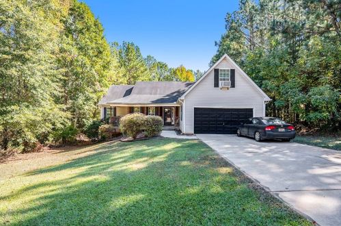 60 Cheyenne Dr, Porterdale, GA 30016-6609