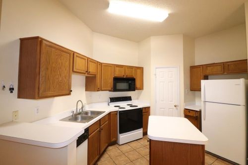 1341 Westview Dr, Garland TX  75040-7583 exterior