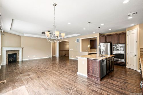 4885 Riviera Way, Aurora CO 80015-4708 exterior