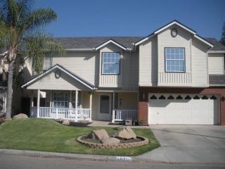 8182 Backer Ave, Fresno, CA 93720-0423