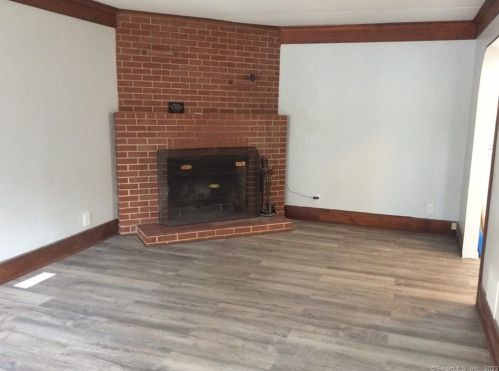 10 Phelps Ln, Deep River CT  06417-1912 exterior