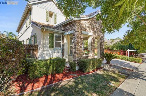 241 Recreo Way, Tracy, CA 95391-2003