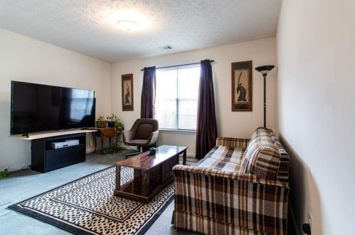 1909 Owens Trl, Rex GA 30273-1080 exterior