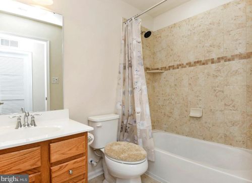 111 Sundance Dr, Trenton NJ 08619-3968 exterior