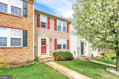 72 Forest View Ter, Hanover, PA 17331-7449