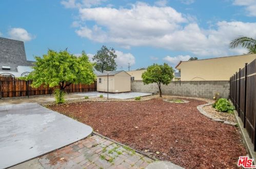 734 Adams St, Glendale CA 91206-2502 exterior